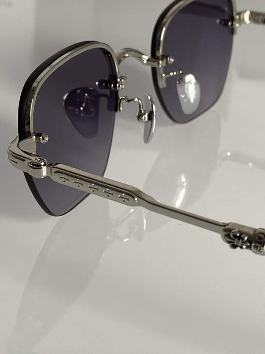 Picture of Chrome Hearts Sunglasses _SKUfw73376570fw